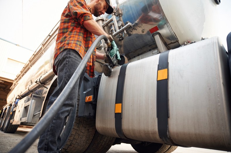 Adopting Fuel-Efficient Driving Habits: Tips to Lower Fuel Consumption