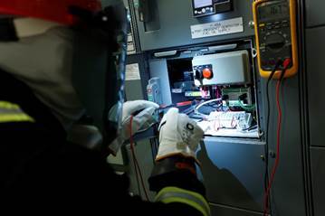 NEW: Electrical Safety Training System (ESTS) Electrical Worker 2021 – USA, NFPA 70E Arc Flash & Shock (Archived)