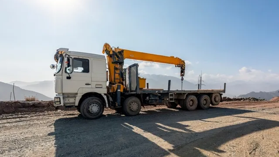 Mobile Boom Crane